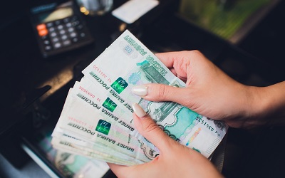 10 процентов россиян не знакомы с порядком выплаты зарплаты